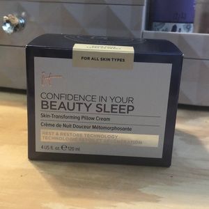 it causmetics: confidence in your beauty sleep moisturizer 4 OZ